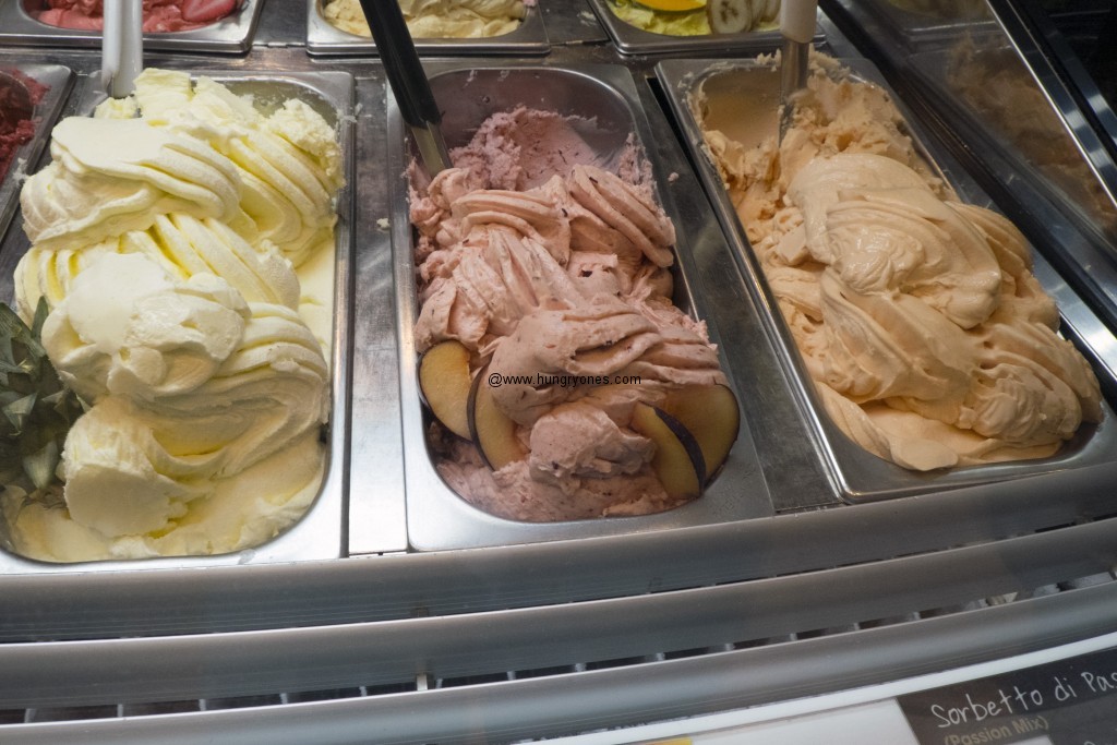 Plum gelato