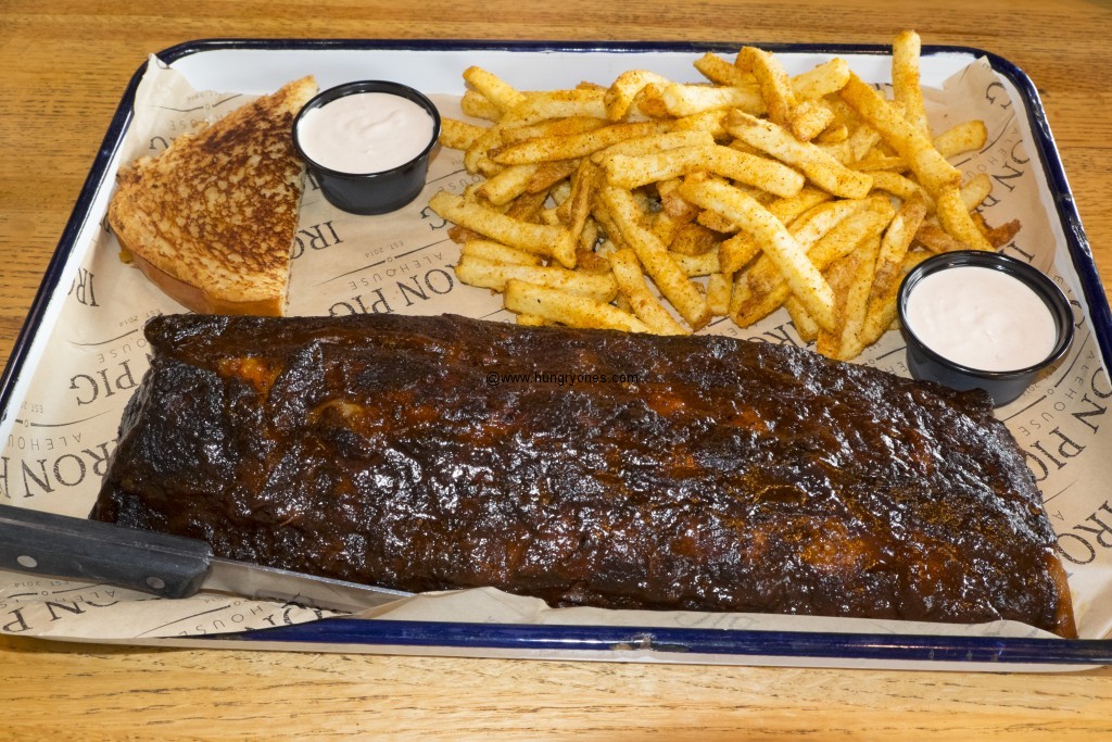 Pork ribs with french fries!