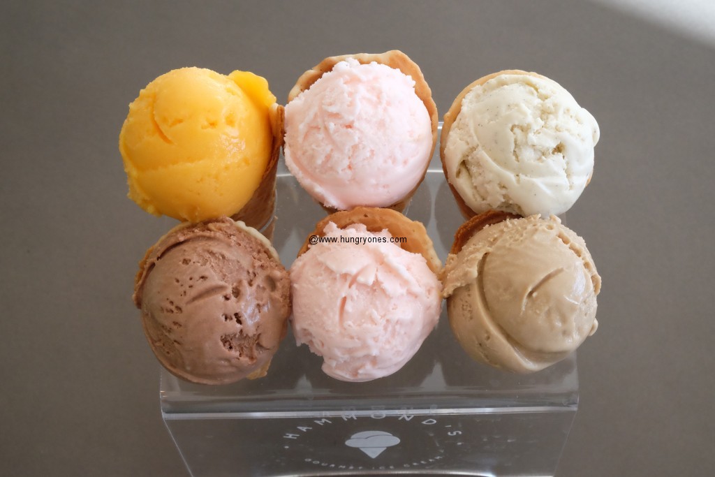 Mango sorbet, lychee, Tahitian vanilla, chocolate, vanilla rose, hazelnut.