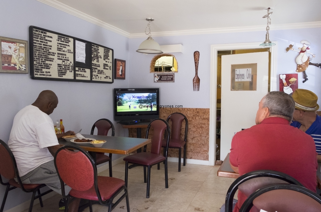 Dining room.